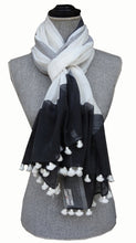 Load image into Gallery viewer, Black and White traditional handwoven stole
